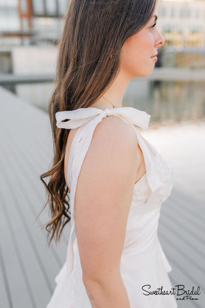 H6034-Ivory Formal Wear