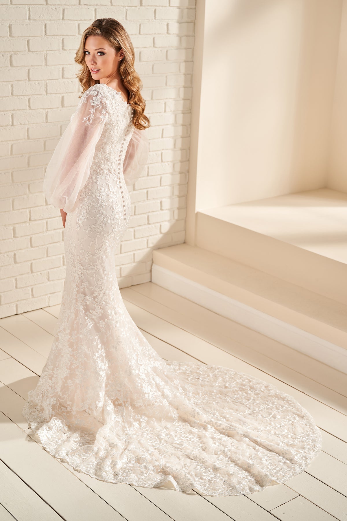 MOD 952 Ready to Ship – Sweetheart Bridal MOD 952 Ready to Ship – Sweetheart Bridal